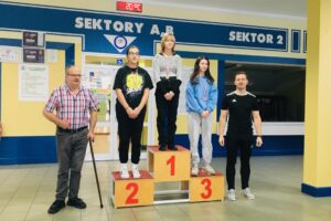 Szkolne Mistrzostwa Powiatu Bydgoskiego w pływaniu 2022